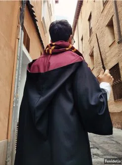 Harry Potter Gryffindor Cape Deluxe Für Erwachsene (Offizielle Sammler Replikat) 21 Harry Potter Gryffindor Cape Deluxe Für Erwachsene (Offizielle Sammler Replikat) -Stranger Things Verkäufe harry potter gryffindor umhang deluxe fur erwachsene offizielle sammler replikat 7