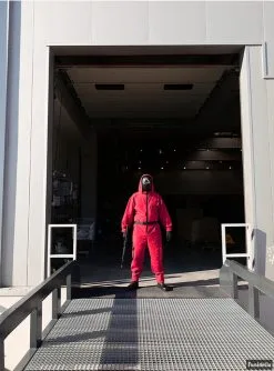 Squid Game Maske Mit Dreieck - Offiziell Netflix -Stranger Things Verkäufe squid game maske mit dreieck offiziell netflix 6